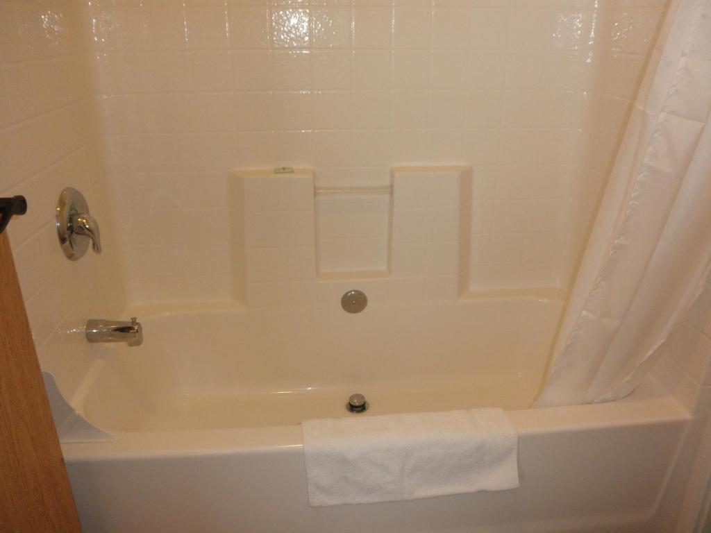 Shaunavon Bear'S Den Lodge חדר תמונה