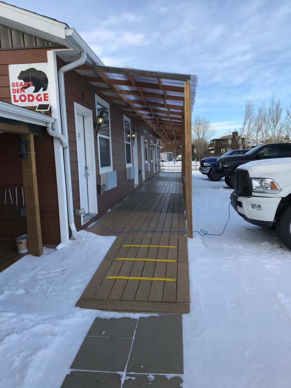 Shaunavon Bear'S Den Lodge מראה חיצוני תמונה