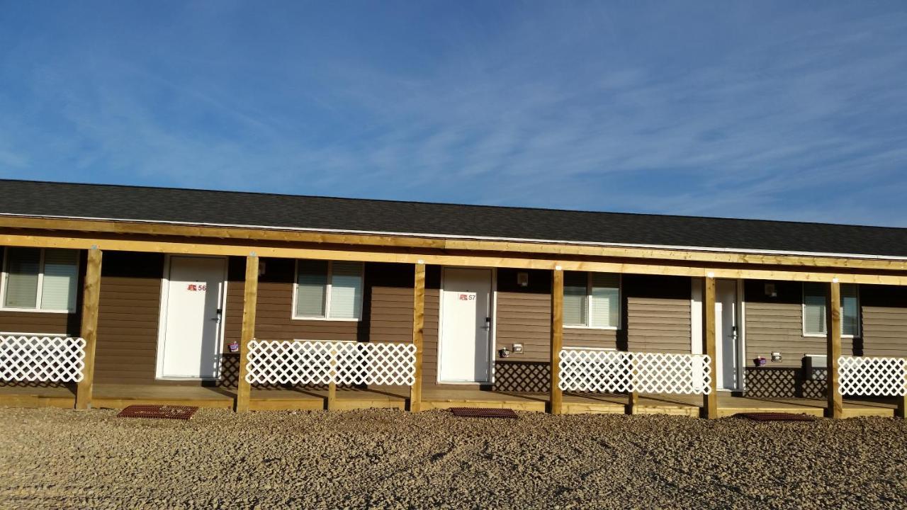 Shaunavon Bear'S Den Lodge מראה חיצוני תמונה