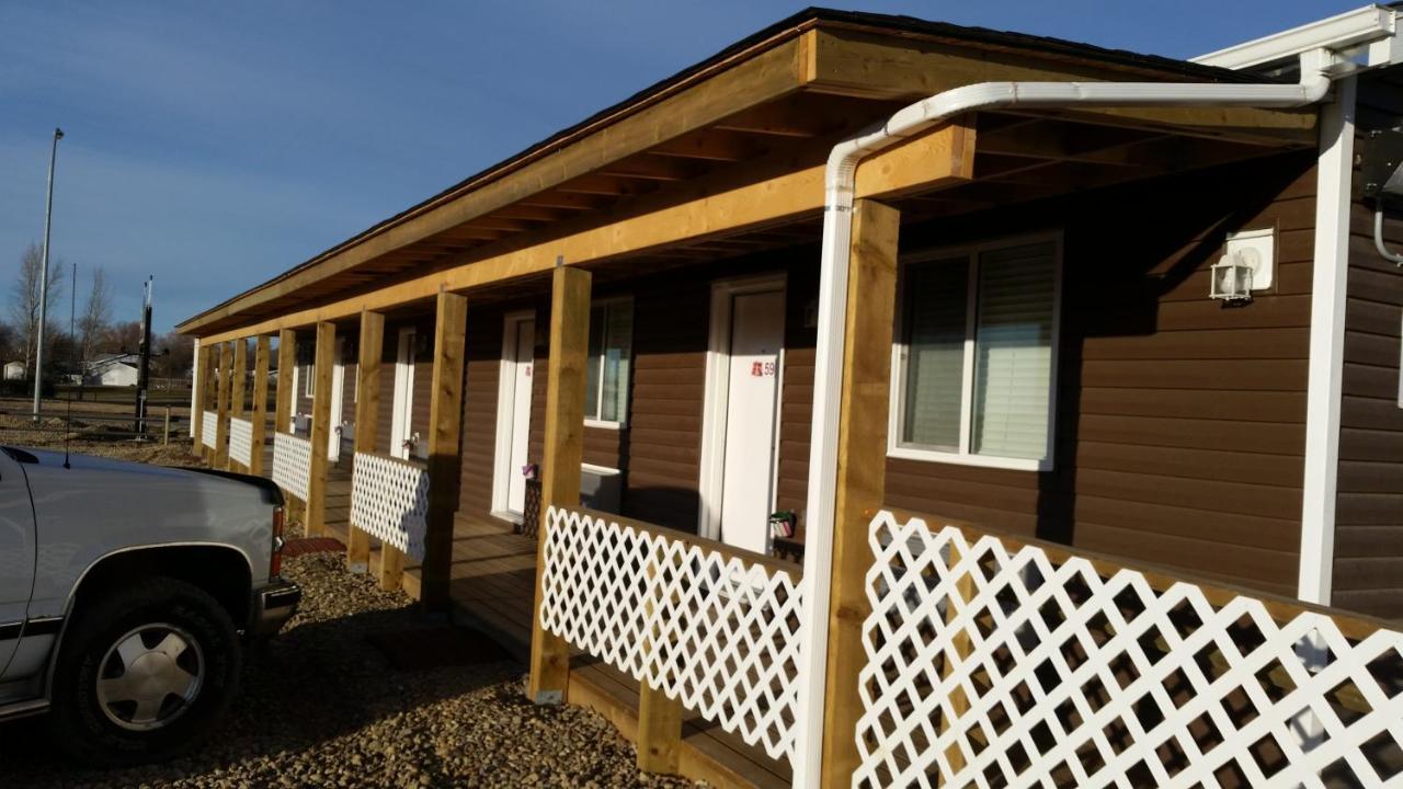 Shaunavon Bear'S Den Lodge מראה חיצוני תמונה