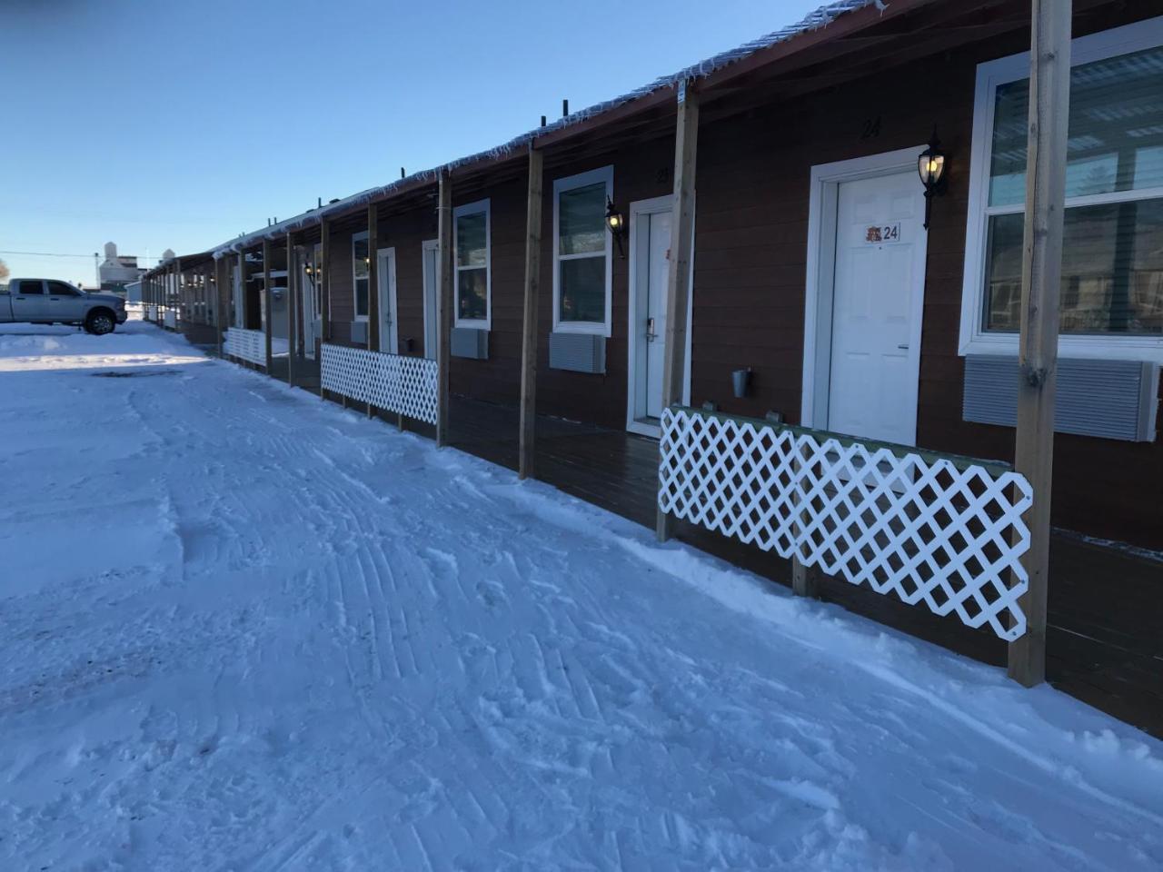 Shaunavon Bear'S Den Lodge מראה חיצוני תמונה